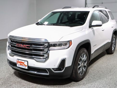 Used 2023 GMC Acadia SLT FWD image 34