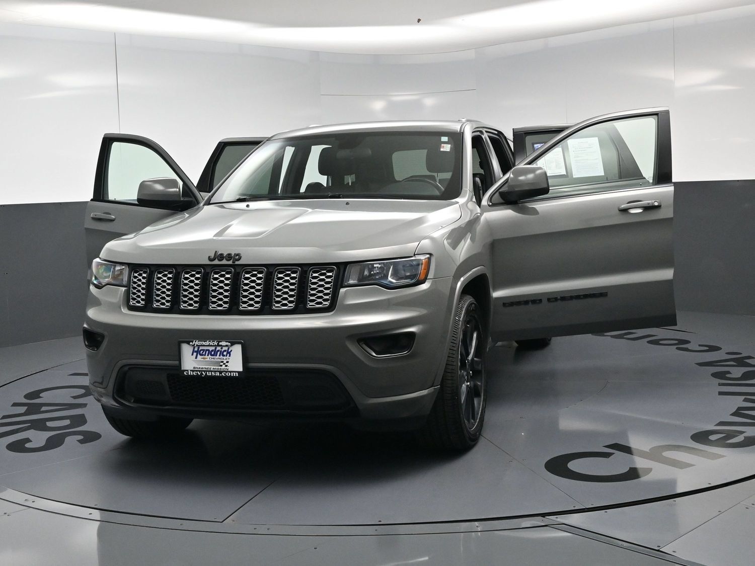 Used 2021 Jeep Grand Cherokee Laredo X AWD/4WD image 24