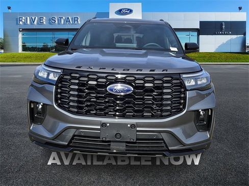 New 2026 Ford Explorer ST-Line image 2