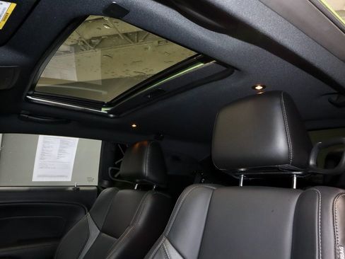 Used 2023 Dodge Challenger SXT w/ Plus Package image 32