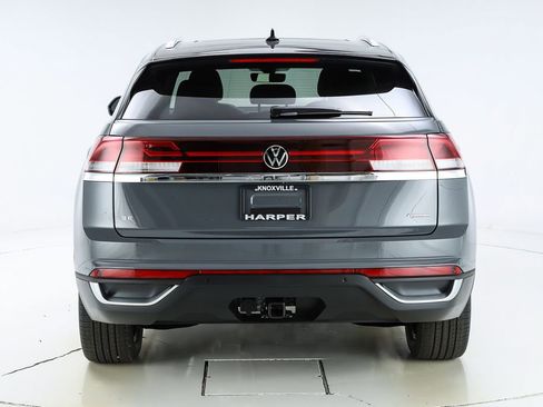New 2026 Volkswagen Atlas Cross Sport SE image 8