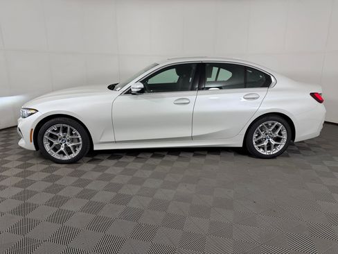 Used 2026 BMW 330i xDrive Sedan w/ Convenience Package AWD/4WD image 2