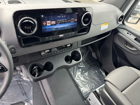 New 2026 Mercedes-Benz Sprinter 2500 image 14