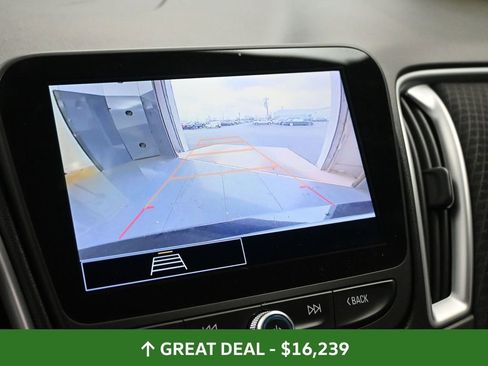 Used 2023 Chevrolet Malibu LT image 30