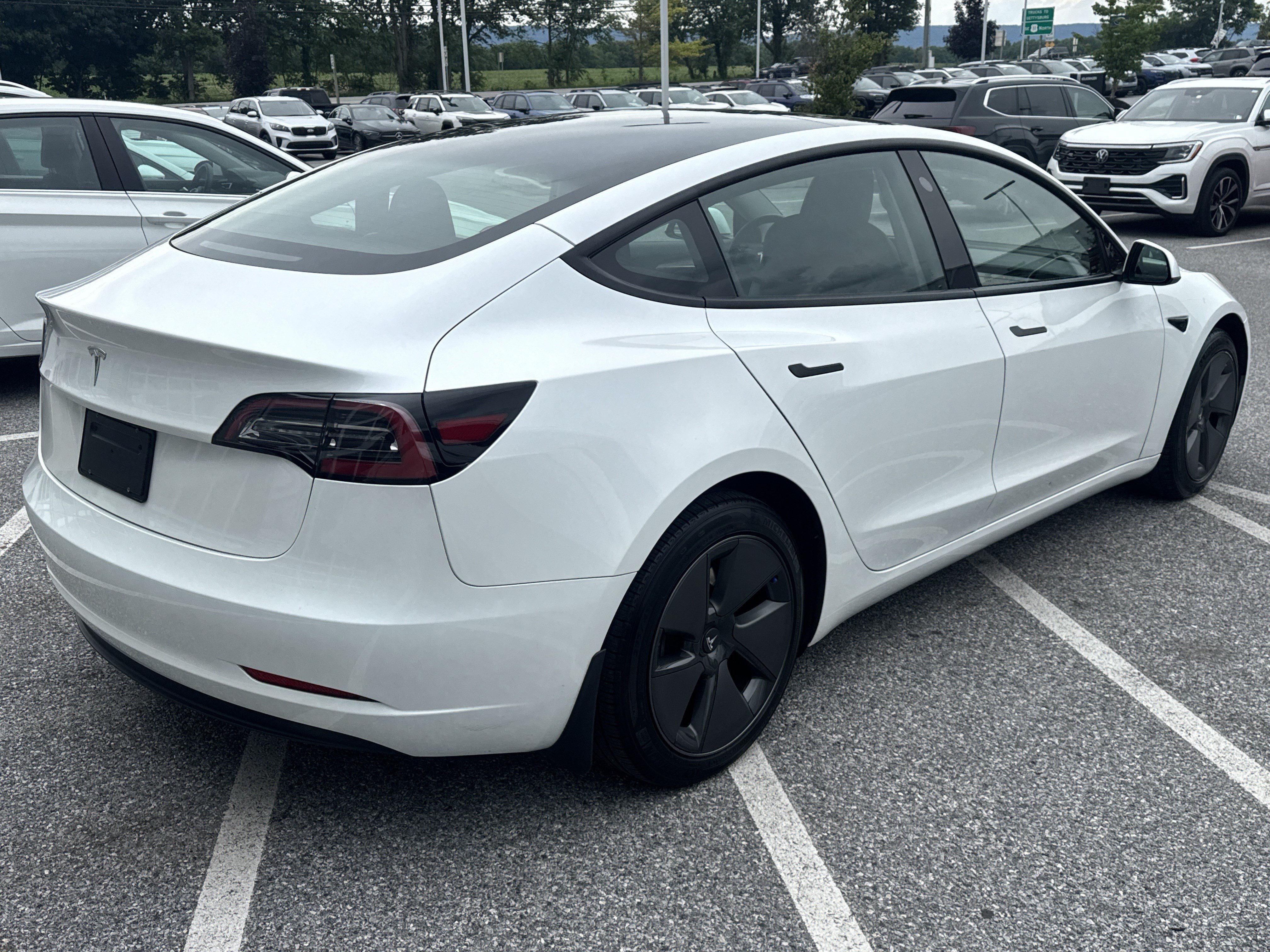 Used 2023 Tesla Model 3 Standard Range RWD image 7