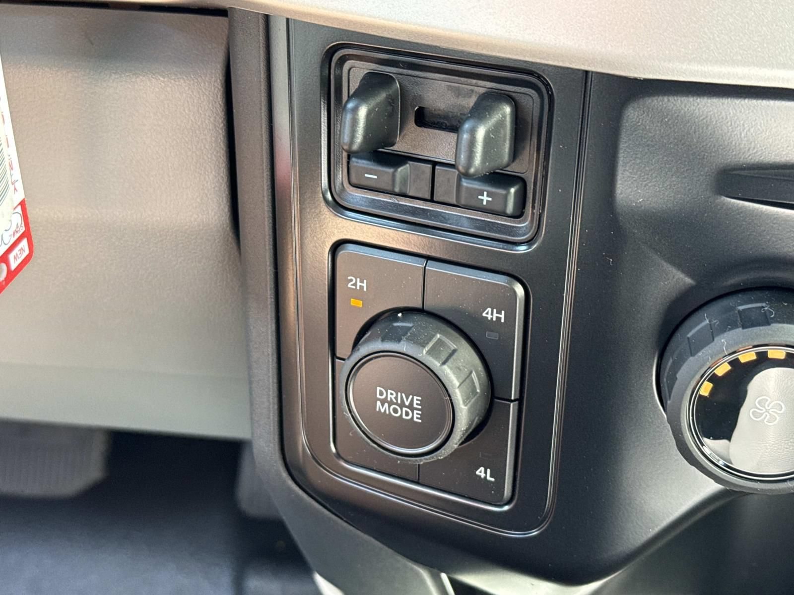 New 2026 Ford F550 4x4 SuperCab Super Duty image 17