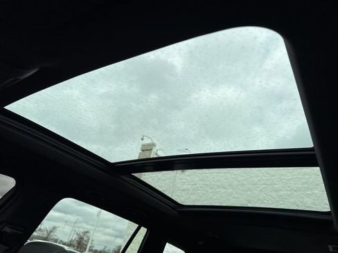 Used 2024 Cadillac XT6 Sport w/ Technology Package image 23