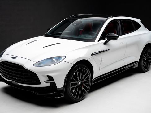 Used 2023 Aston Martin DBX 707 AWD/4WD image 5