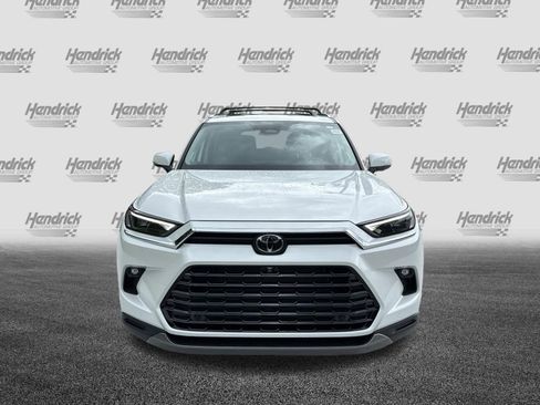 Used 2024 Toyota Grand Highlander AWD Hybrid image 3