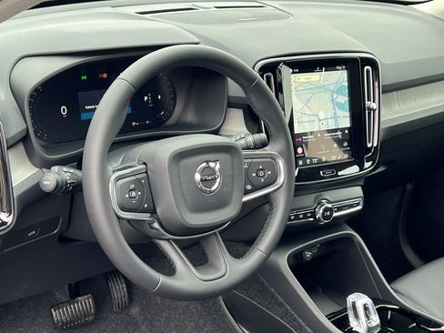 New 2026 Volvo XC40 B5 Ultra w/ Protection Package Premier image 16