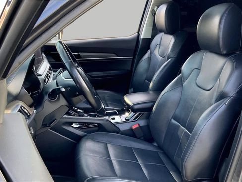Used 2022 Kia Telluride EX w/ Towing Package AWD/4WD image 14