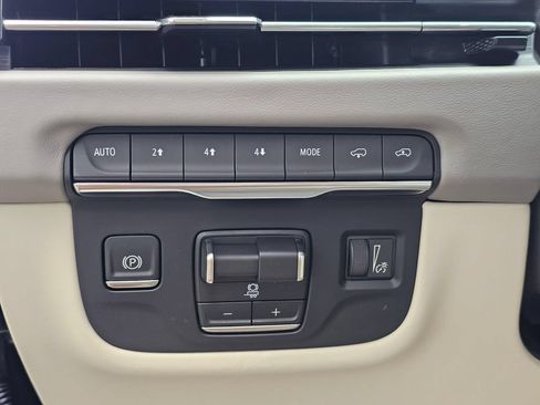 New 2026 Cadillac Escalade Platinum Sport AWD/4WD image 28