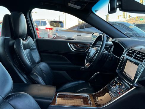 Used 2017 Lincoln Continental Reserve w/ Climate Package image 40