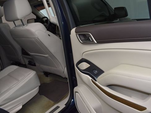 Used 2019 GMC Yukon Denali w/ Open Road Package RWD image 21