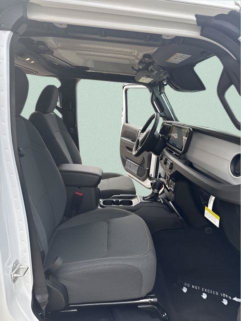 New 2026 Jeep Gladiator Sport AWD/4WD image 32