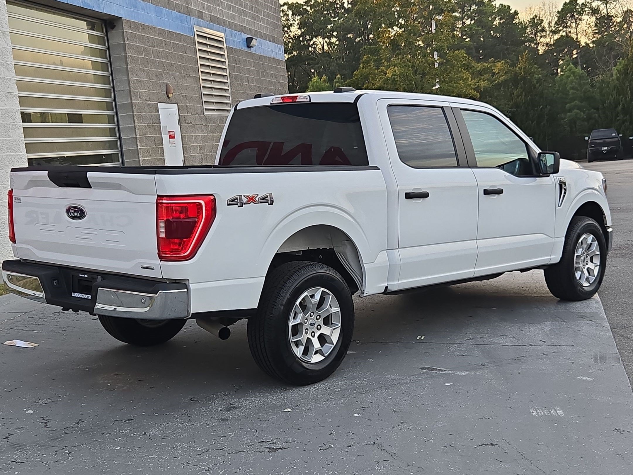 Used 2023 Ford F150 XLT AWD/4WD image 7
