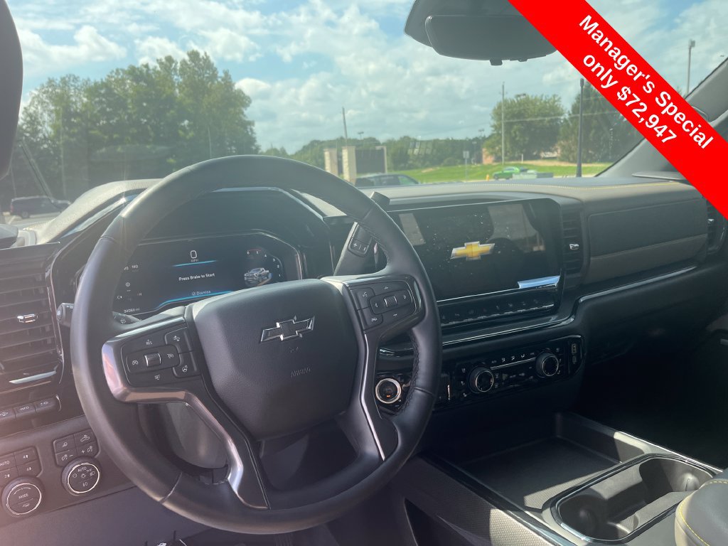 Used 2025 Chevrolet Silverado 2500 ZR2 w/ Technology Package AWD/4WD image 13
