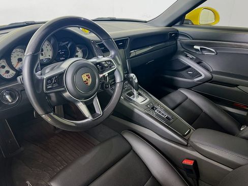 Certified 2017 Porsche 911 Turbo image 4