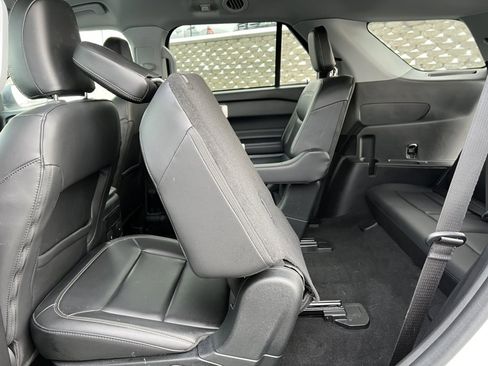 Certified 2023 Ford Explorer XLT w/ Equipment Group 202A image 6
