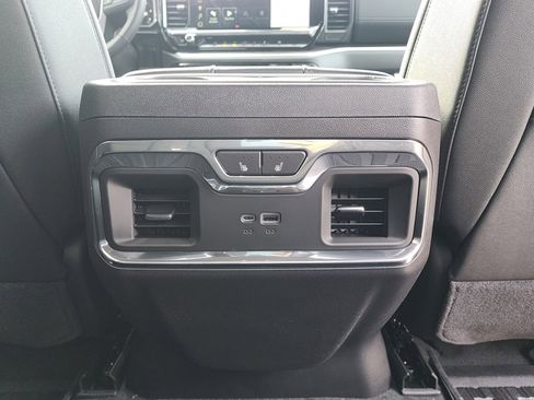 New 2026 GMC Sierra 1500 SLT image 47