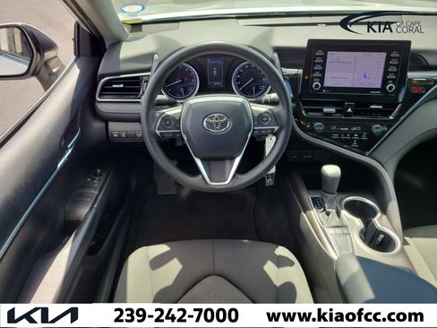 Used 2022 Toyota Camry LE FWD image 16