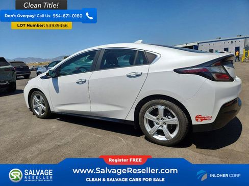 Used 2017 Chevrolet Volt LT w/ Comfort Package FWD image 3