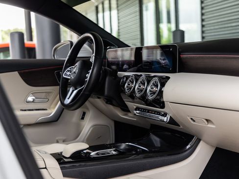 Used 2019 Mercedes-Benz A 220 image 39