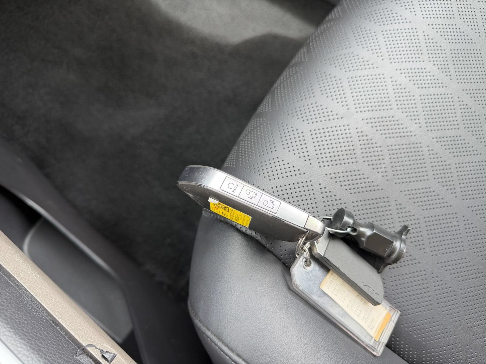 Used 2026 Kia Carnival FWD image 25