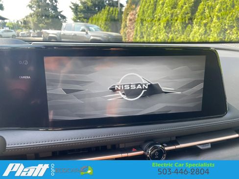 Used 2023 Nissan Ariya FWD image 29