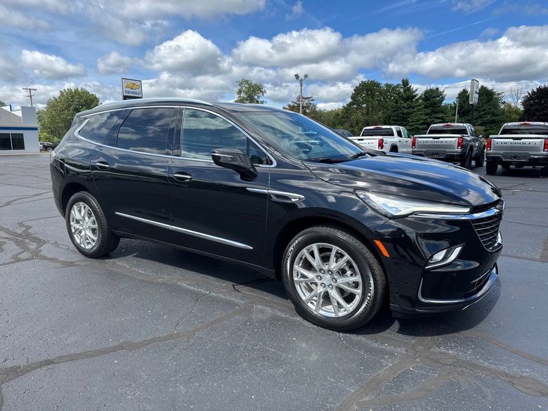 Certified 2022 Buick Enclave Premium w/ Experience Buick Package image 1