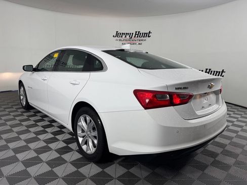 Used 2024 Chevrolet Malibu LT FWD image 9
