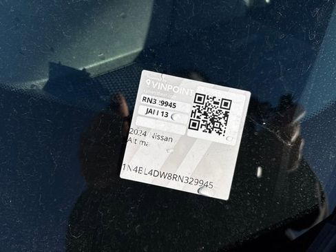 Used 2024 Nissan Altima 2.5 SV w/ SV Premium Package image 37