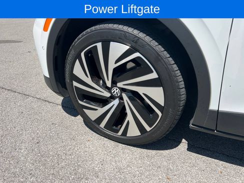 Used 2025 Volkswagen ID.4 Pro S Plus AWD/4WD image 11