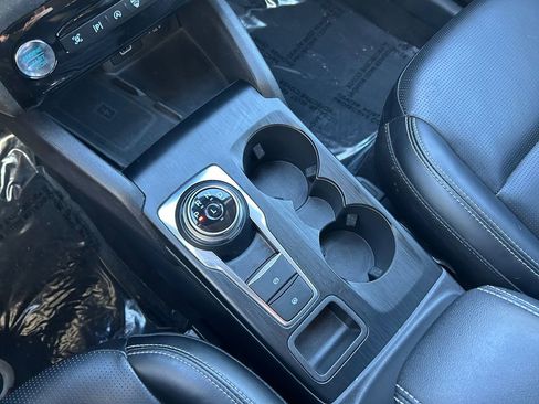 Used 2024 Ford Escape Platinum image 20