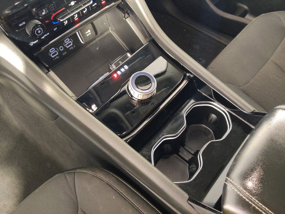 Used 2023 Jeep Grand Cherokee Laredo w/ Luxury Tech Group I AWD/4WD image 26