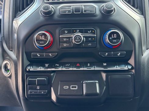 Used 2020 Chevrolet Silverado 2500 LT w/ All Star Edition AWD/4WD image 17