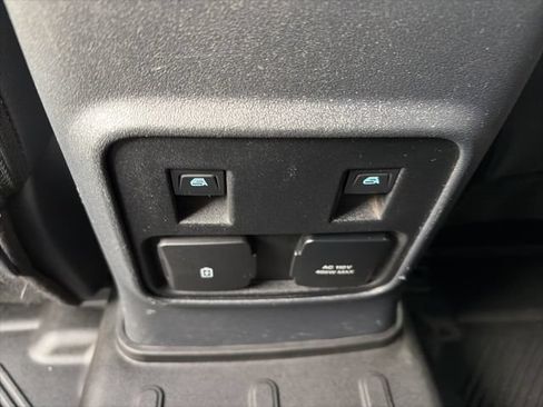 Used 2023 Ford Bronco Wildtrak AWD/4WD image 17
