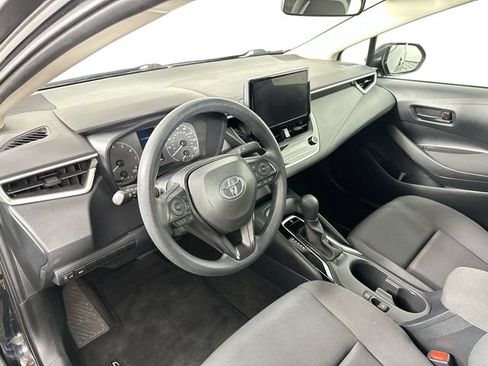 Used 2024 Toyota Corolla LE FWD image 3