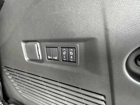 New 2026 GMC Yukon Elevation w/ Elevation Premium Package image 7