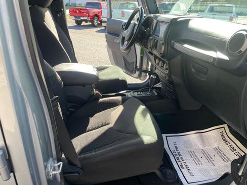 Used 2016 Jeep Wrangler Unlimited Sport image 28