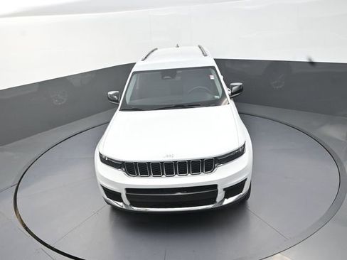 Used 2023 Jeep Grand Cherokee L Laredo RWD image 36
