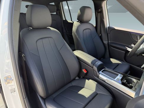 New 2026 Mercedes-Benz GLB 250 image 21