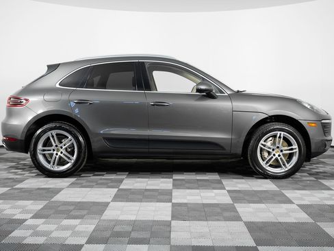 Used 2016 Porsche Macan S image 9