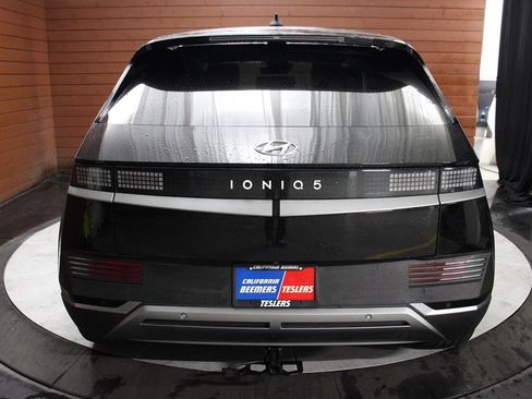 Used 2023 Hyundai Ioniq 5 SEL image 2