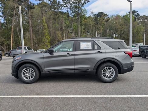 New 2026 Ford Explorer Active image 7