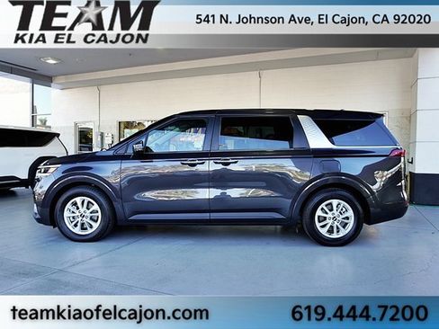 Certified 2024 Kia Carnival LX image 6
