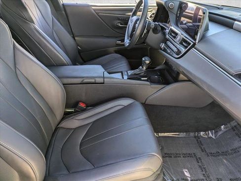 Used 2023 Lexus ES 350 F Sport image 19