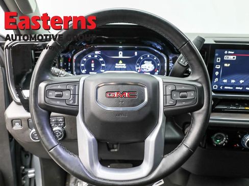 Used 2024 GMC Sierra 1500 SLT image 10