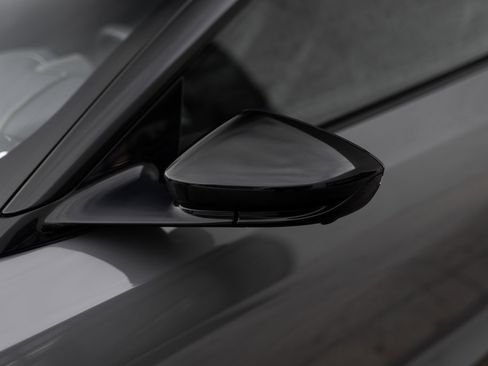 Used 2022 Aston Martin DBS Superleggera Volante image 22