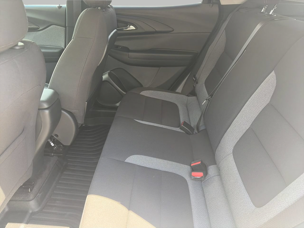 Used 2023 Chevrolet TrailBlazer LT FWD image 13